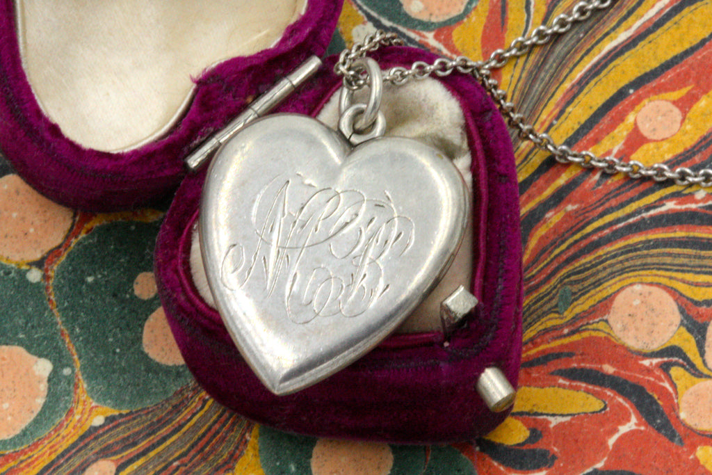 Victorian 1892 Heart Locket Necklace