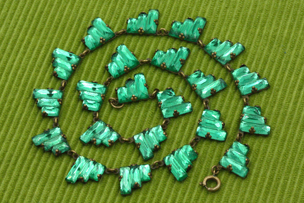 Art Deco Czech Green Glass Necklace